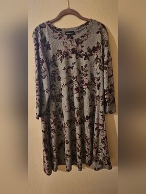St. John's Bay Gray Knit Dress with Plum Floral Print